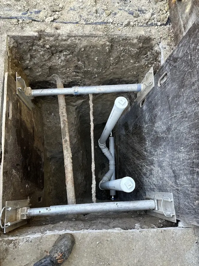 Experienced plumber completing Dishwasher Repair work in Key Largo